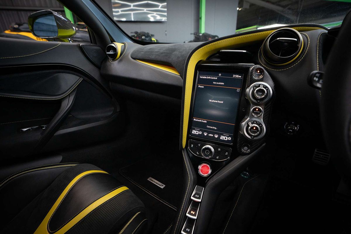 2018 McLaren 720S Performance P14