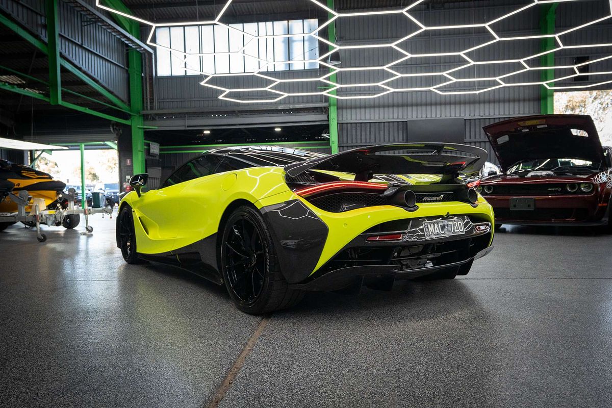 2018 McLaren 720S Performance P14