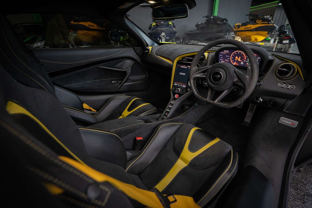 2018 McLaren 720S Performance P14