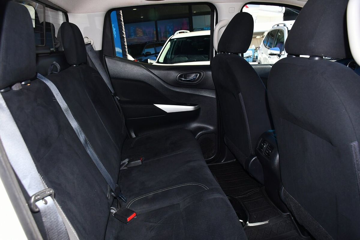 2015 Nissan Navara ST D23 4X4