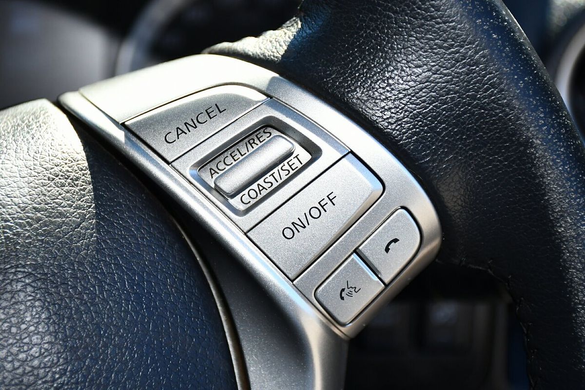 2015 Nissan Navara ST D23 4X4