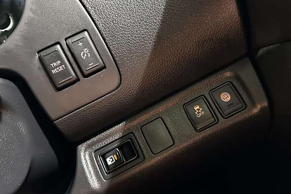 2023 Nissan Navara ST-X D23 4X4