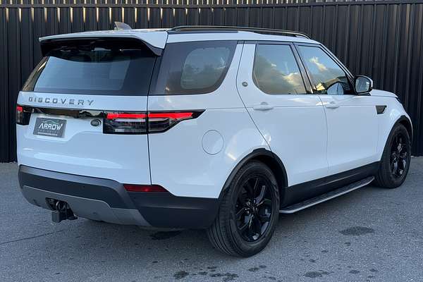 2017 Land Rover Discovery TD6 SE Series 5