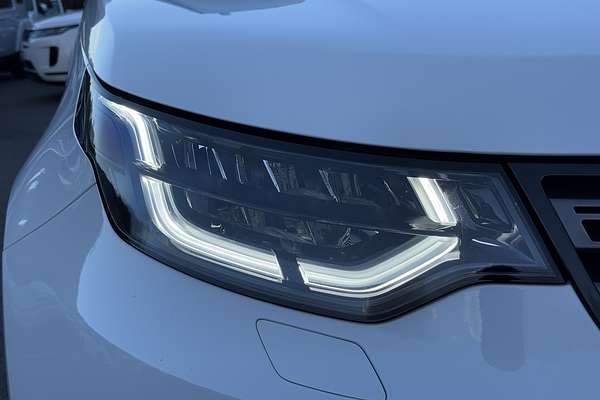 2017 Land Rover Discovery TD6 SE Series 5