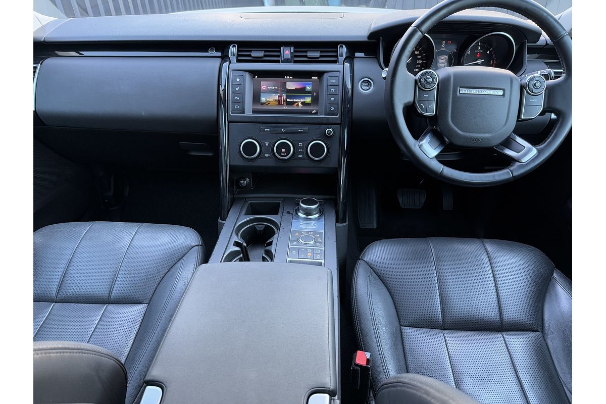 2017 Land Rover Discovery TD6 SE Series 5