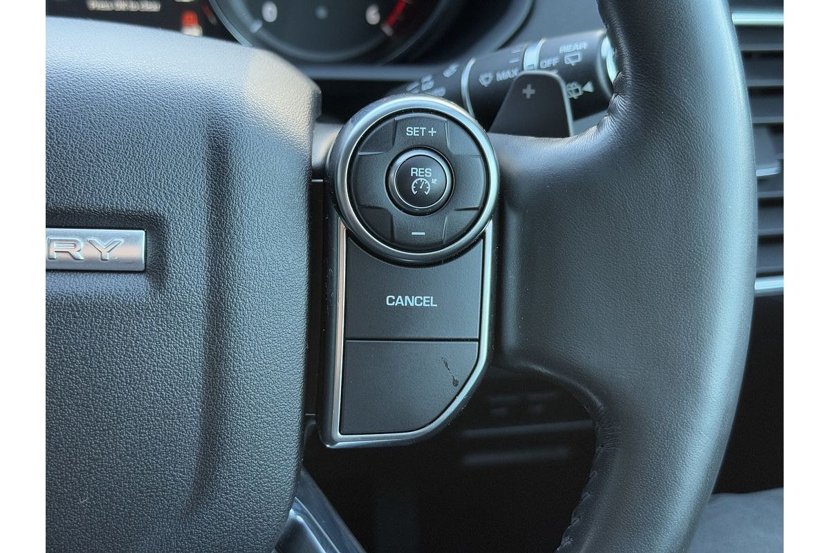 2017 Land Rover Discovery TD6 SE Series 5