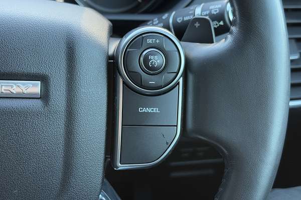 2017 Land Rover Discovery TD6 SE Series 5