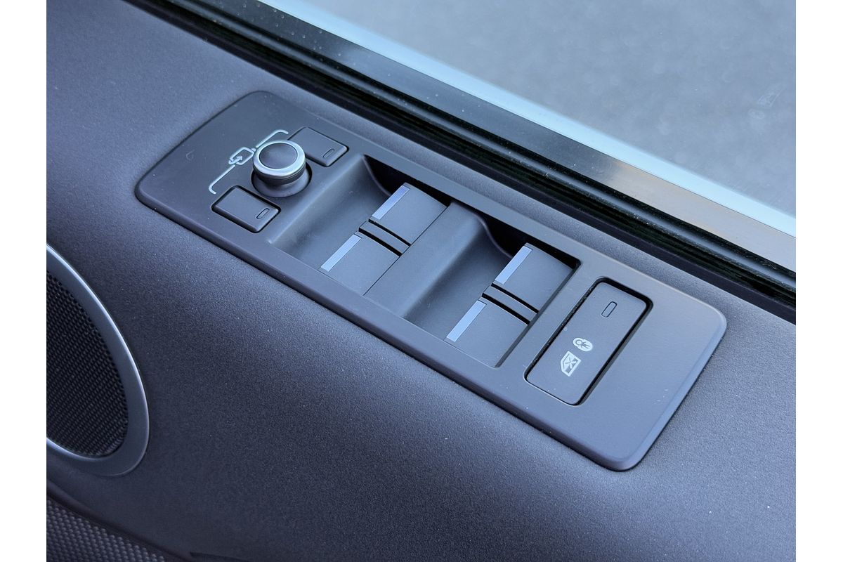 2017 Land Rover Discovery TD6 SE Series 5