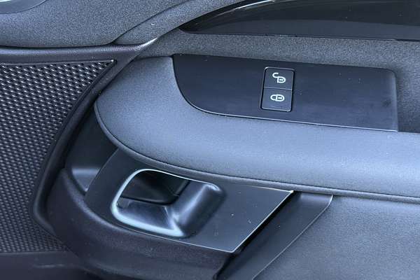 2017 Land Rover Discovery TD6 SE Series 5