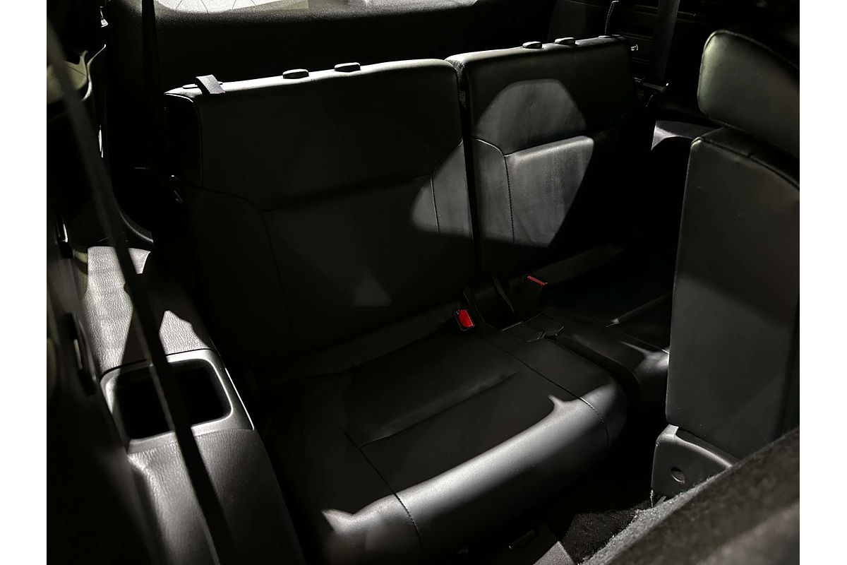 2023 Mitsubishi Outlander LS Black Edition ZM
