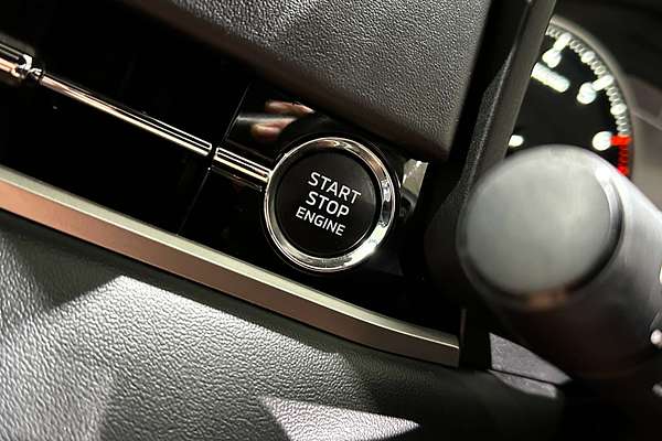 2023 Mitsubishi Outlander LS Black Edition ZM