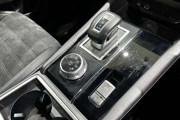 2023 Mitsubishi Outlander LS Black Edition ZM