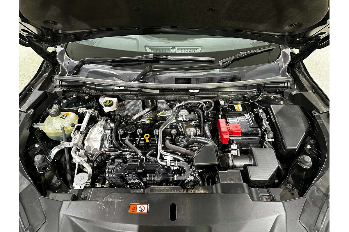 2023 Mitsubishi Outlander LS Black Edition ZM
