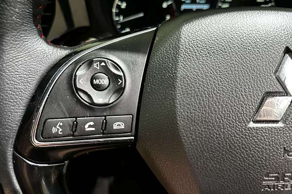 2021 Mitsubishi Outlander Black Edition ZL
