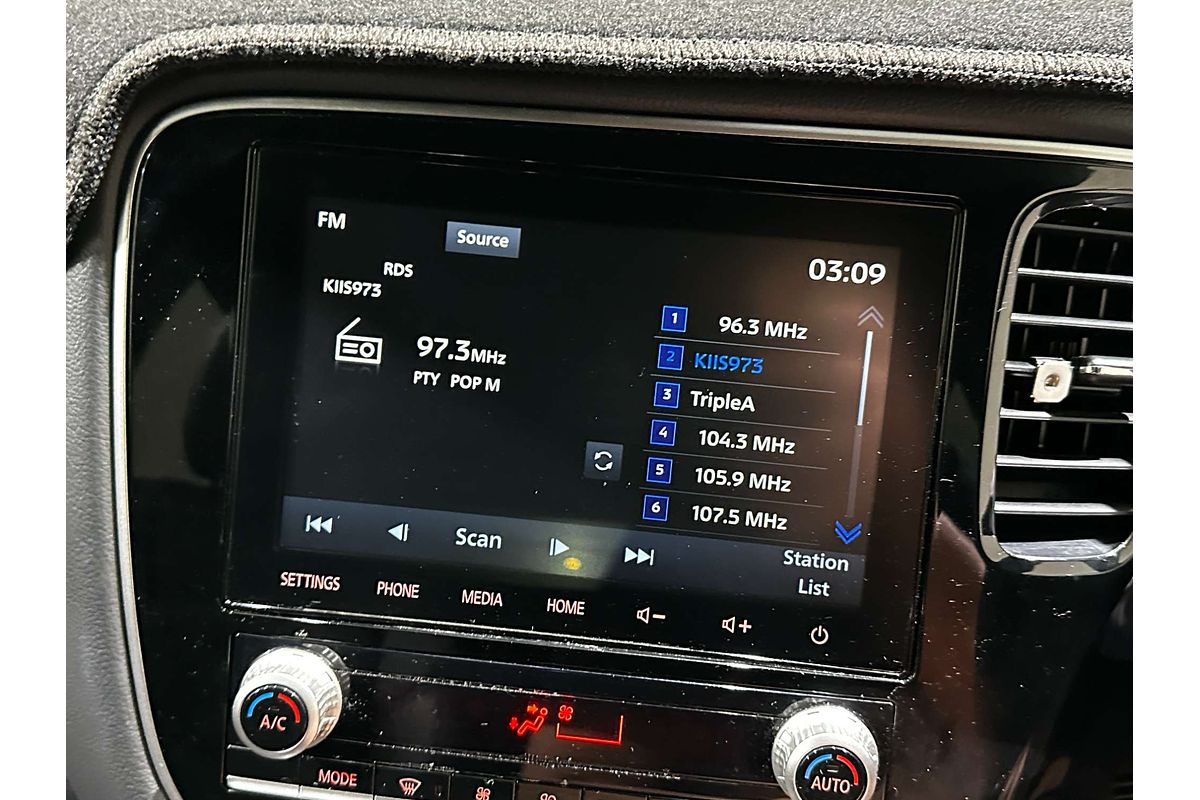 2021 Mitsubishi Outlander Black Edition ZL