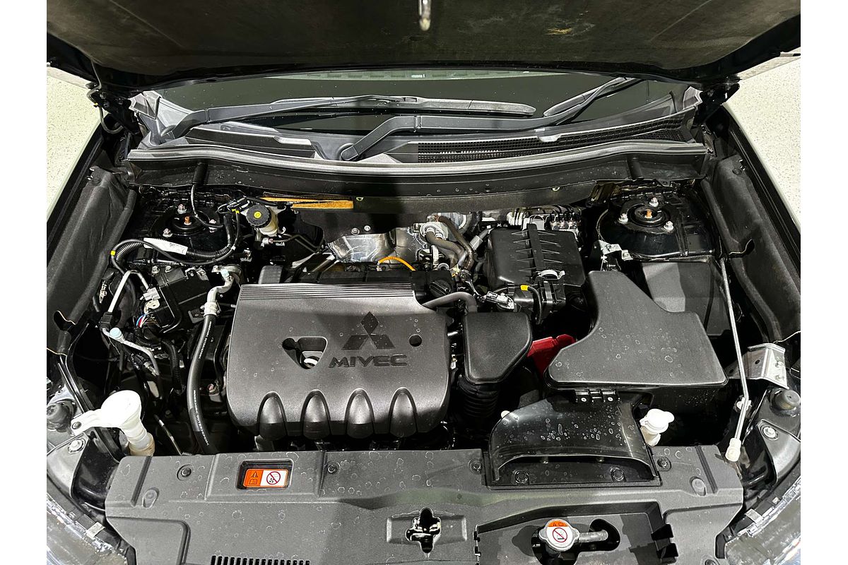 2021 Mitsubishi Outlander Black Edition ZL
