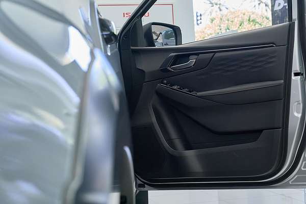 2025 Isuzu D-MAX X-TERRAIN 4X4