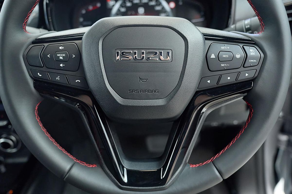 2025 Isuzu D-MAX X-TERRAIN 4X4