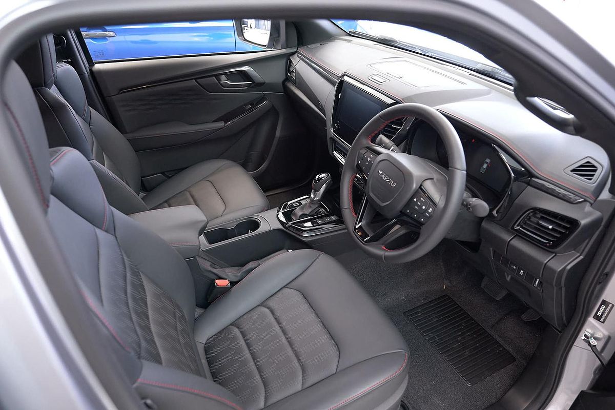 2025 Isuzu D-MAX X-TERRAIN 4X4