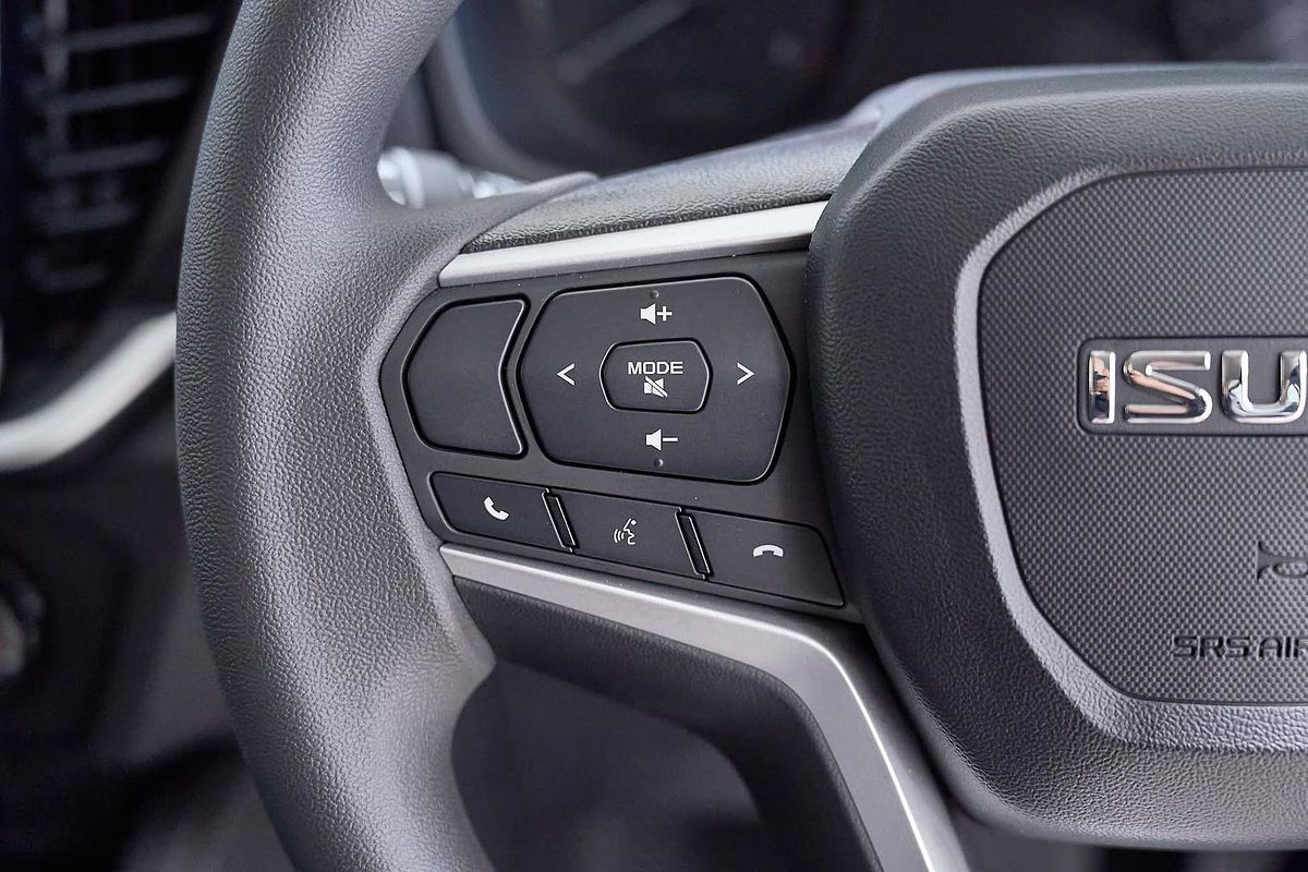 2025 Isuzu MU-X LS-M