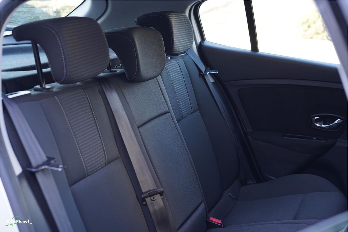 2013 Renault Megane Dynamique X32