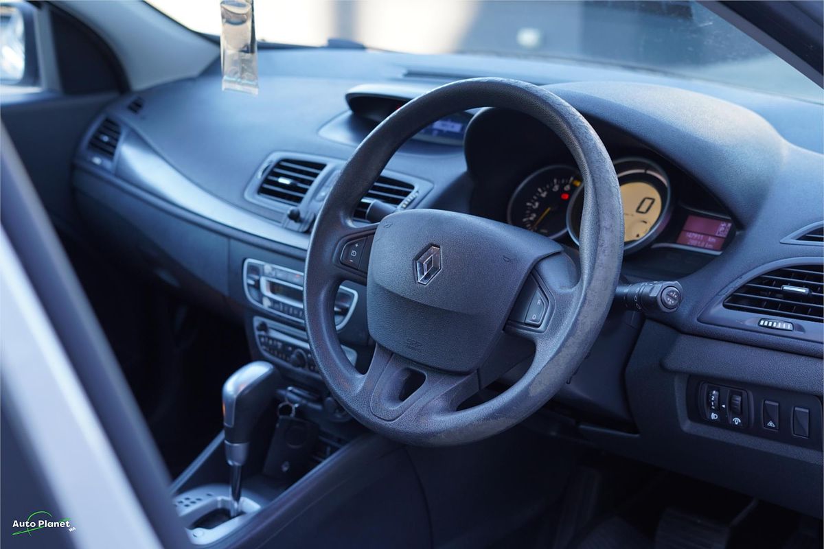 2013 Renault Megane Dynamique X32