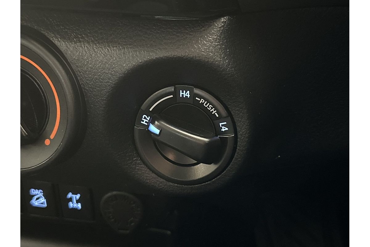 2018 Toyota Hilux SR GUN126R 4X4