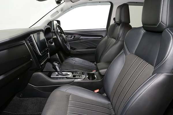 2023 Isuzu MU-X LS-T