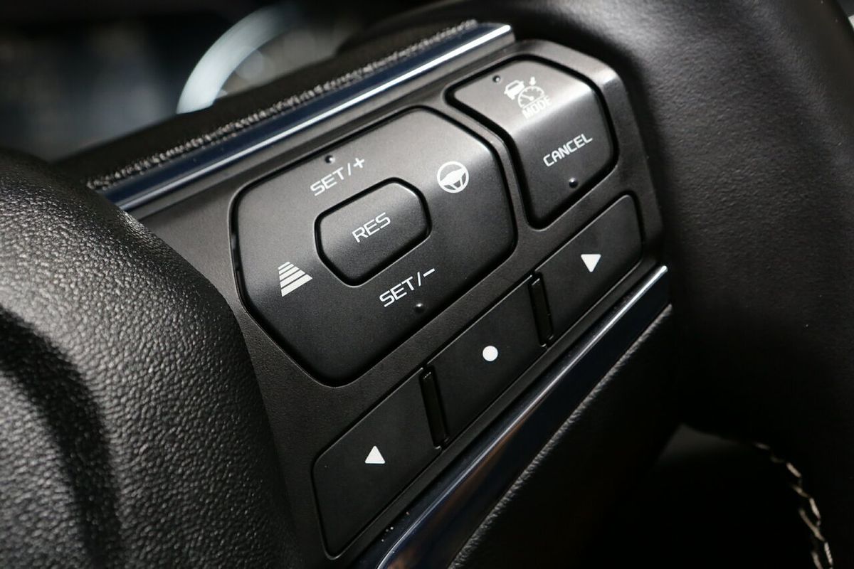 2023 Isuzu MU-X LS-T
