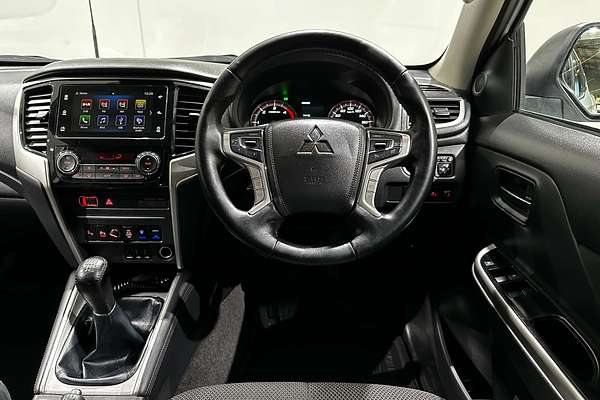 2021 Mitsubishi Triton GLS MR 4X4
