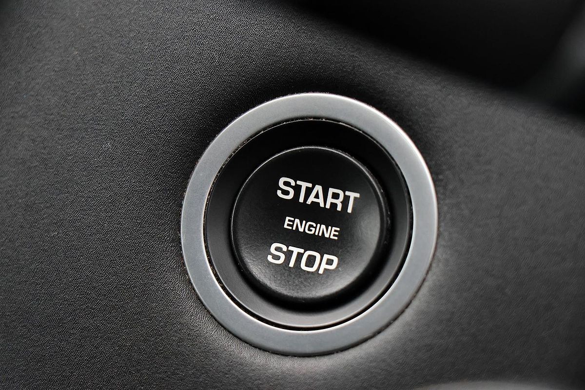 2019 Land Rover Discovery Sport P200 S L550