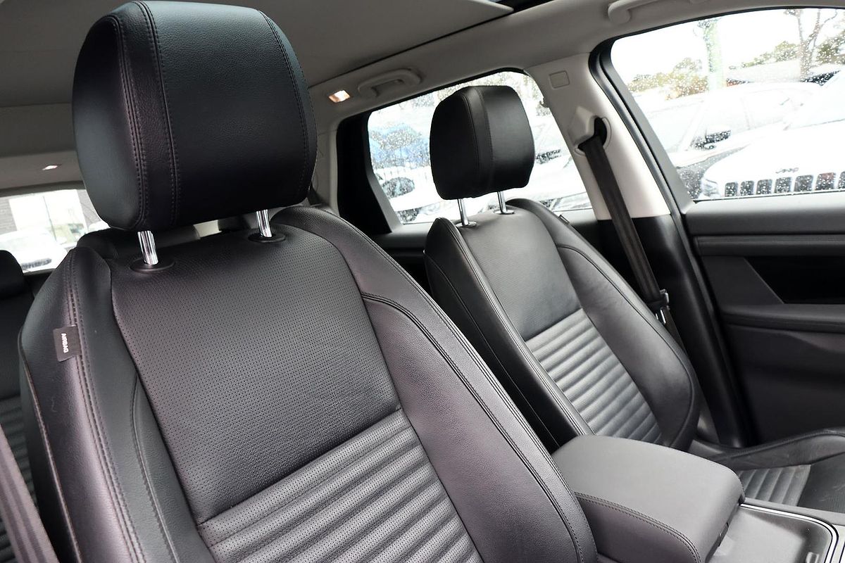 2019 Land Rover Discovery Sport P200 S L550
