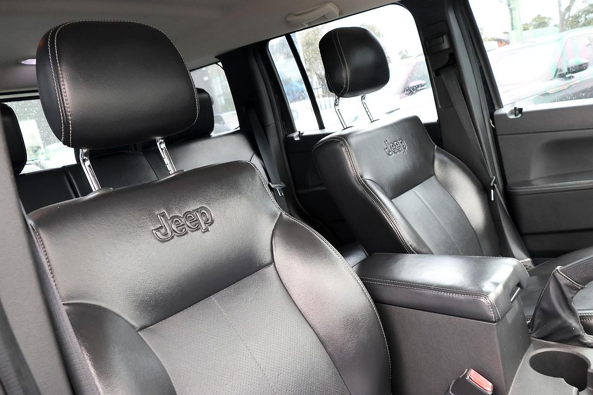 2010 Jeep Cherokee Sport KK