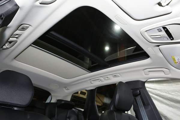 2023 Volvo XC60 Ultimate B5 Bright