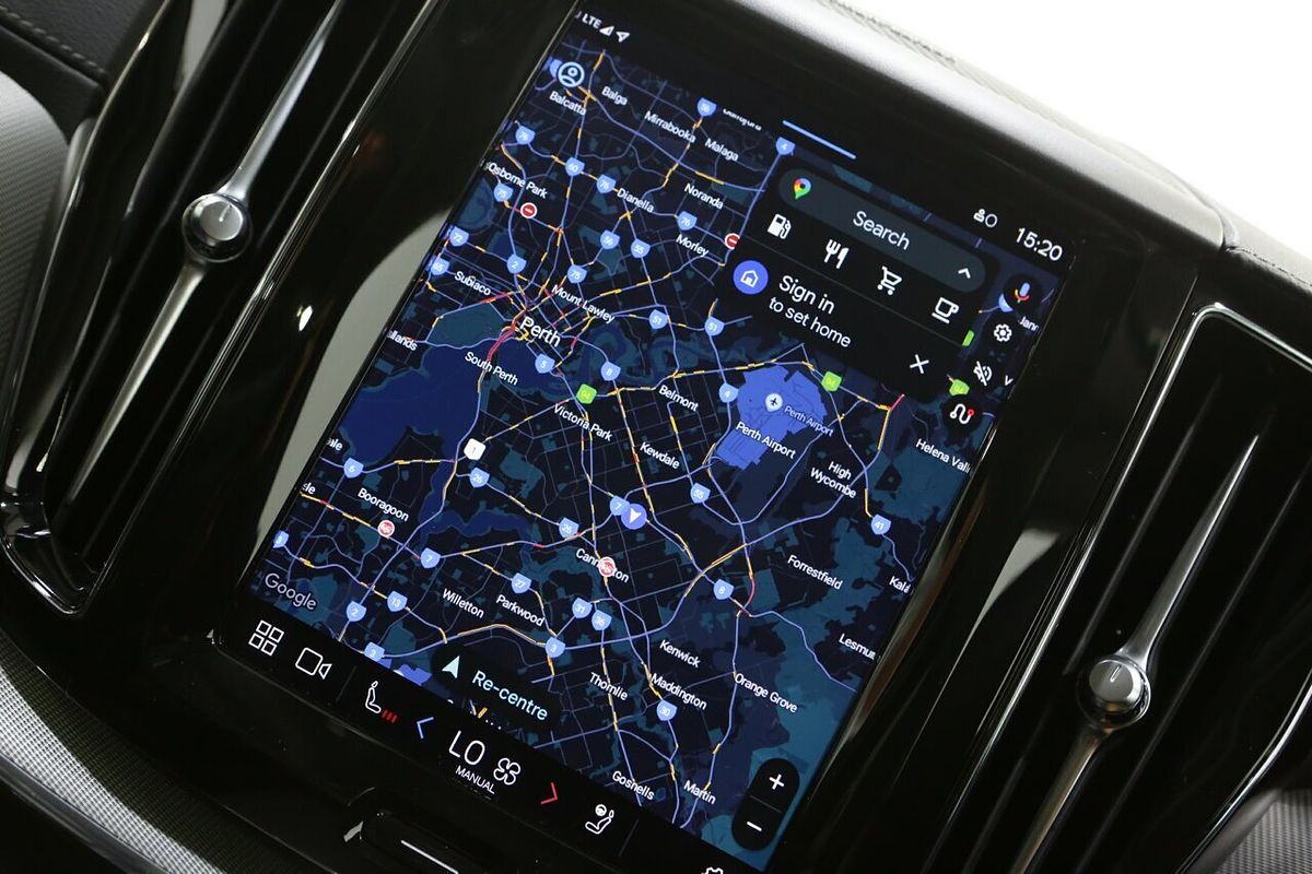 2023 Volvo XC60 Ultimate B5 Bright