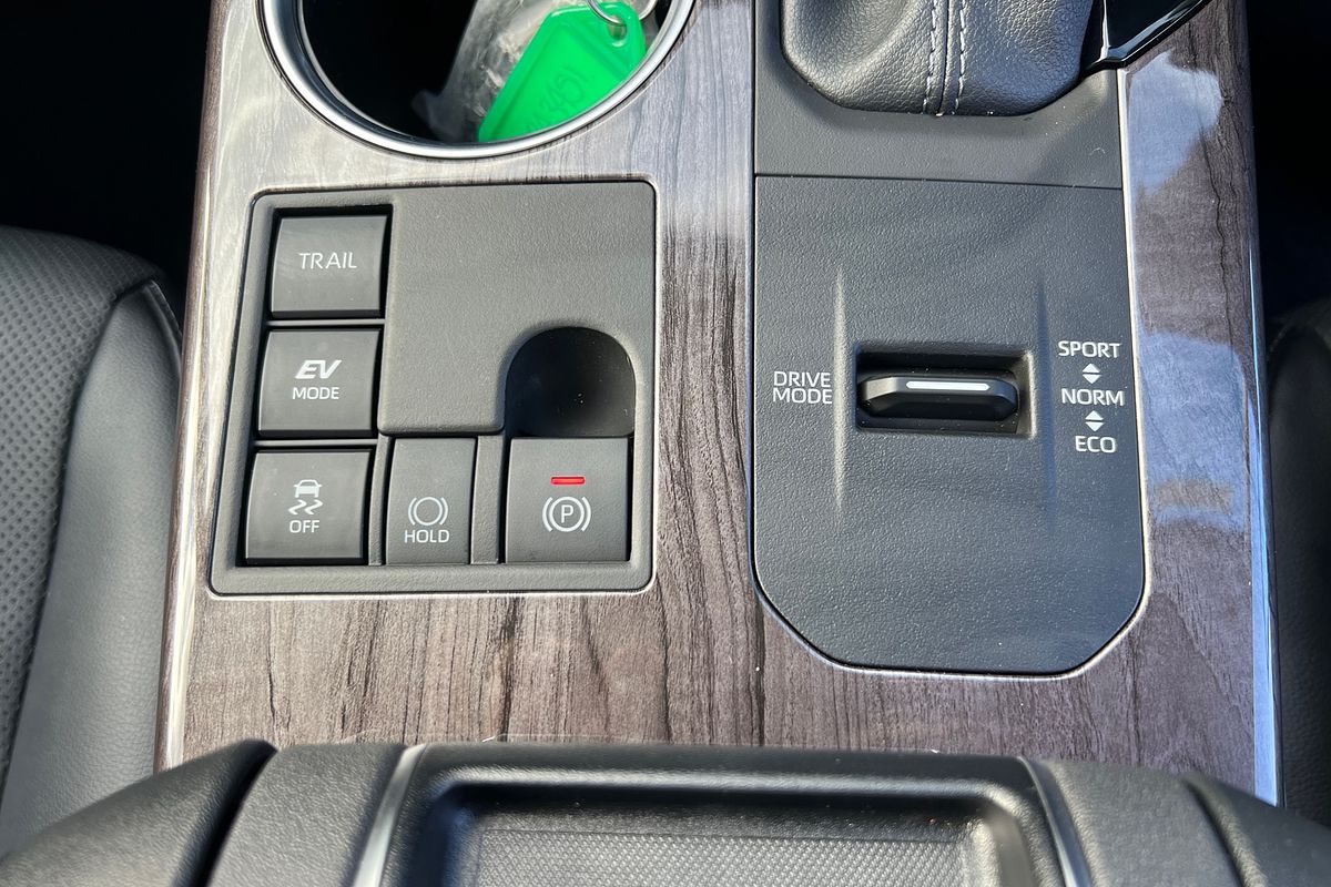 2024 Toyota Kluger Grande AXUH78R