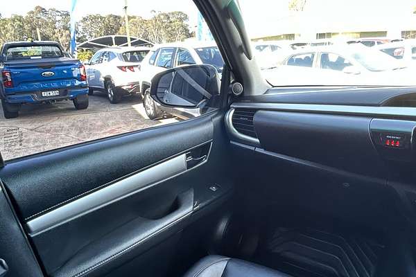 2018 Toyota Hilux SR5 GUN126R 4X4