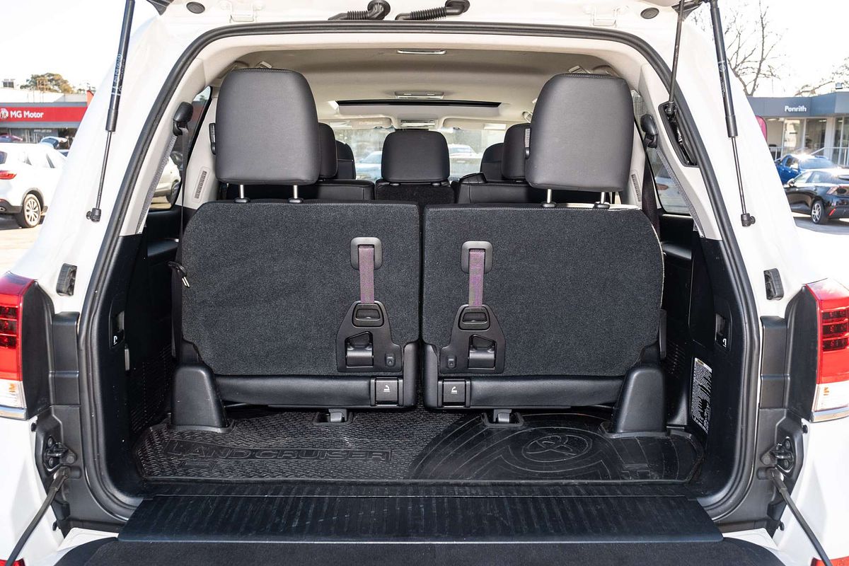 2020 Toyota Landcruiser Sahara VDJ200R