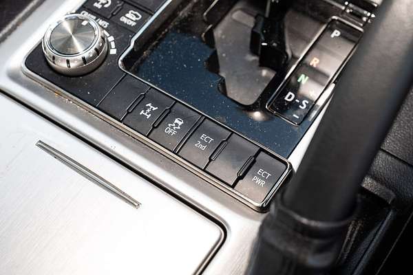 2020 Toyota Landcruiser Sahara VDJ200R