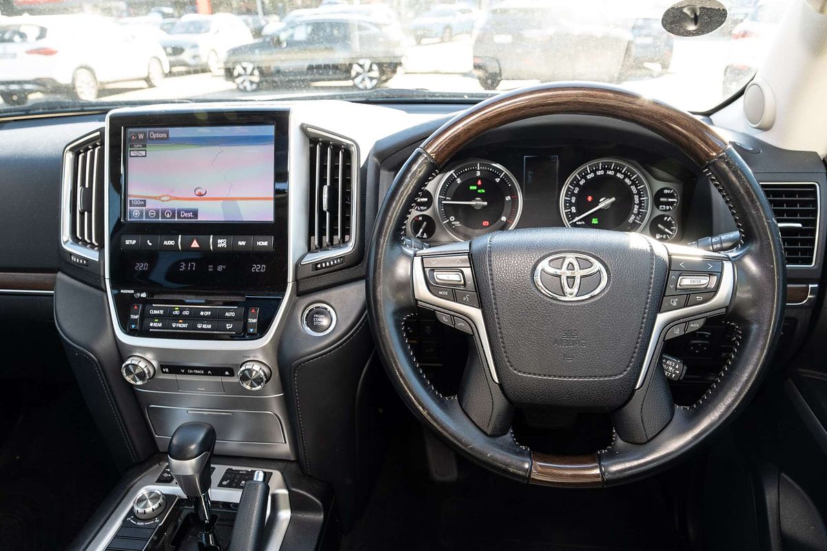 2020 Toyota Landcruiser Sahara VDJ200R