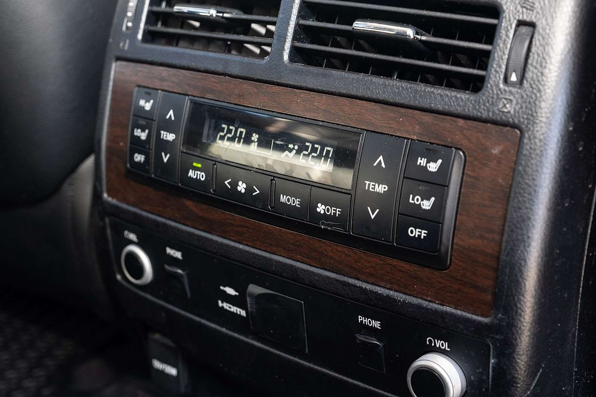 2020 Toyota Landcruiser Sahara VDJ200R