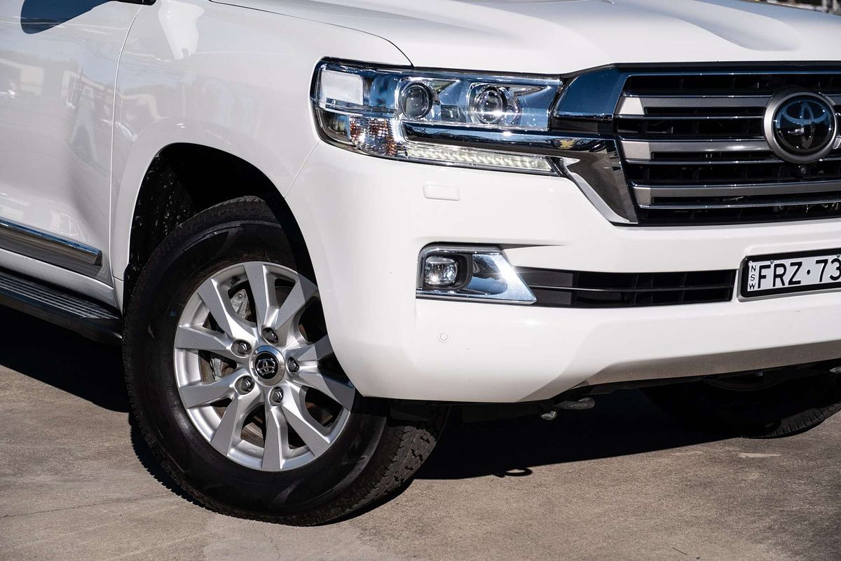 2020 Toyota Landcruiser Sahara VDJ200R