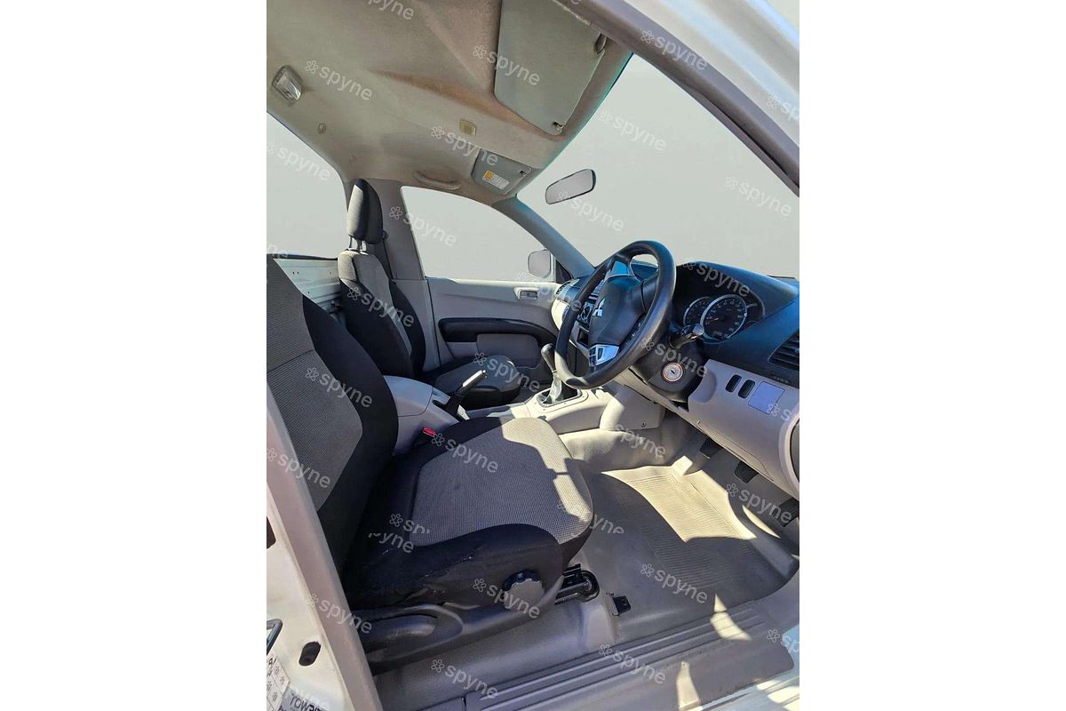 2014 Mitsubishi Triton GL MN Rear Wheel Drive