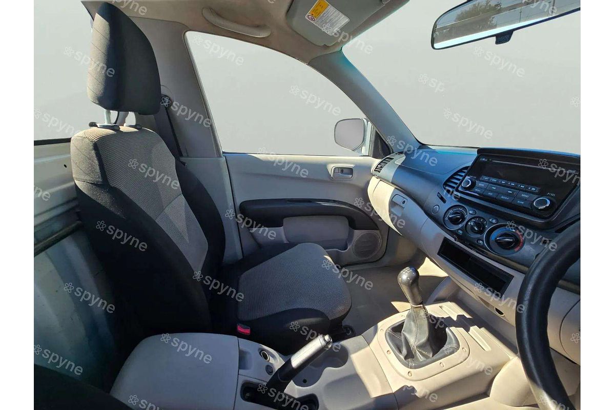 2014 Mitsubishi Triton GL MN Rear Wheel Drive