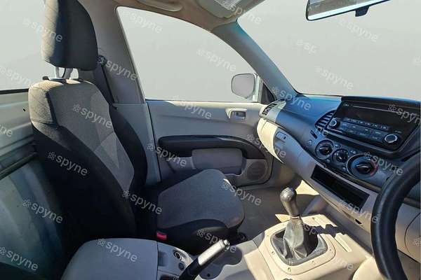 2014 Mitsubishi Triton GL MN Rear Wheel Drive