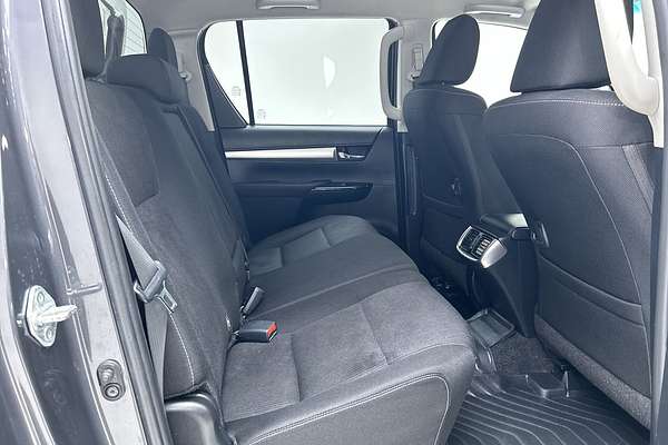 2022 Toyota Hilux SR5 GUN126R 4X4