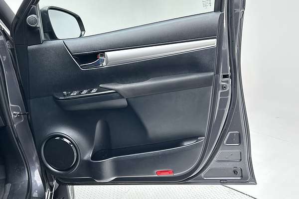 2022 Toyota Hilux SR5 GUN126R 4X4