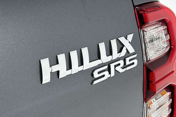 2022 Toyota Hilux SR5 GUN126R 4X4