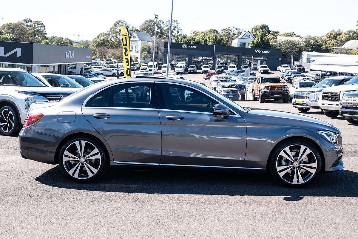 2016 Mercedes-Benz C-Class C200 W205