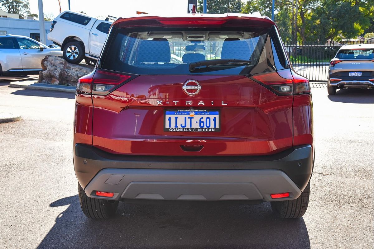 2024 Nissan X-TRAIL ST T33
